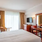Azal Pyramids G-Hotel